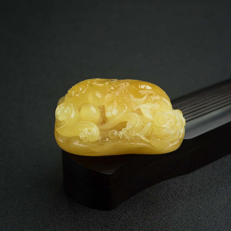 波罗的海天然鸡油黄蜜蜡吊坠-红掌柜