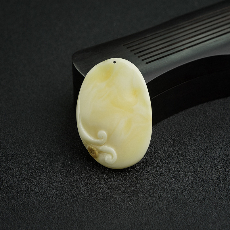 波罗的海天然白蜜年年有余吊坠-红掌柜