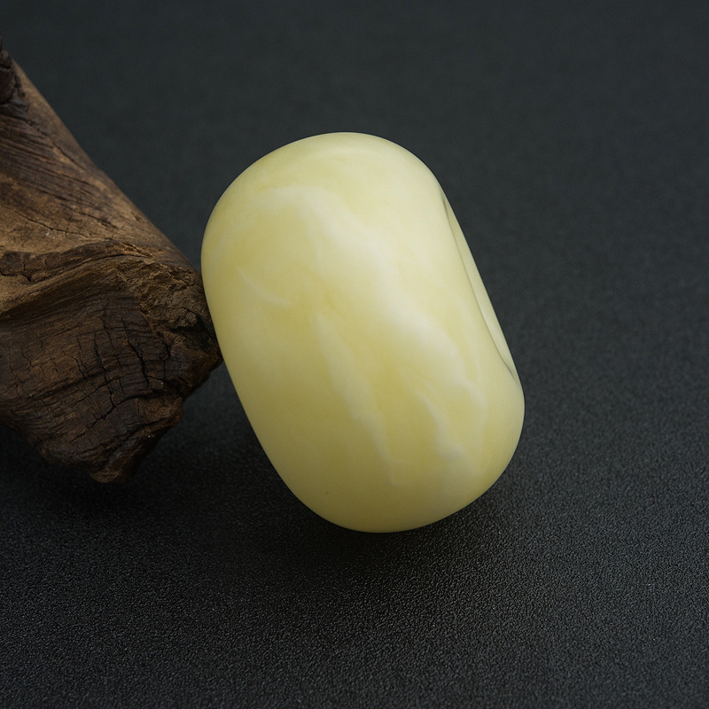 波罗的海天然浅黄蜜蜡吊坠-红掌柜