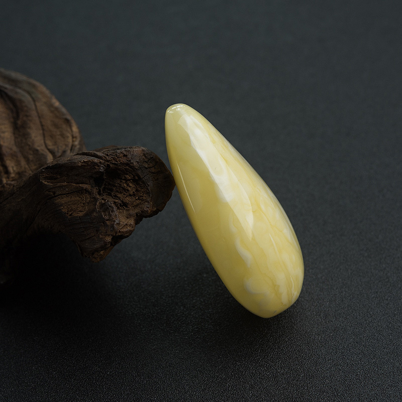 白花蜜蜡随形吊坠-红掌柜