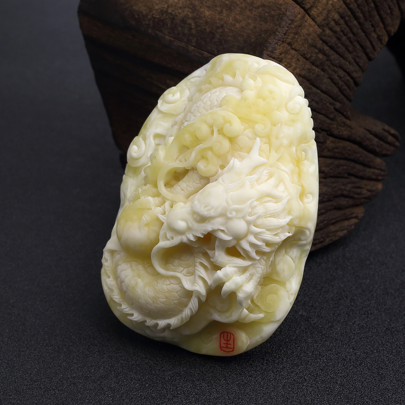 天然象牙白白蜜龙牌吊坠-红掌柜