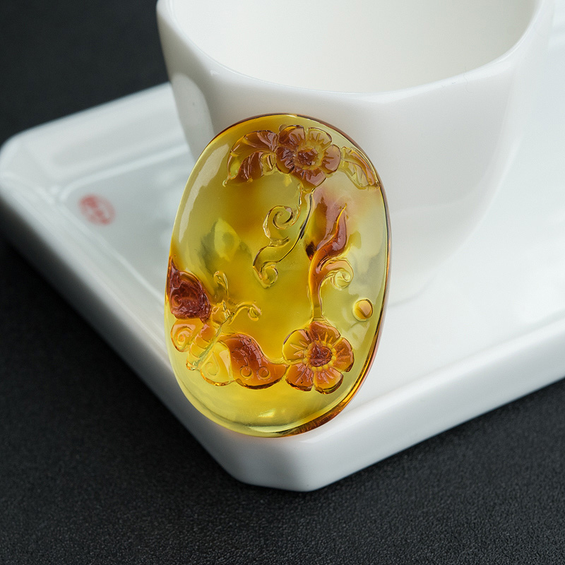 天然金珀蝶恋花吊坠-红掌柜