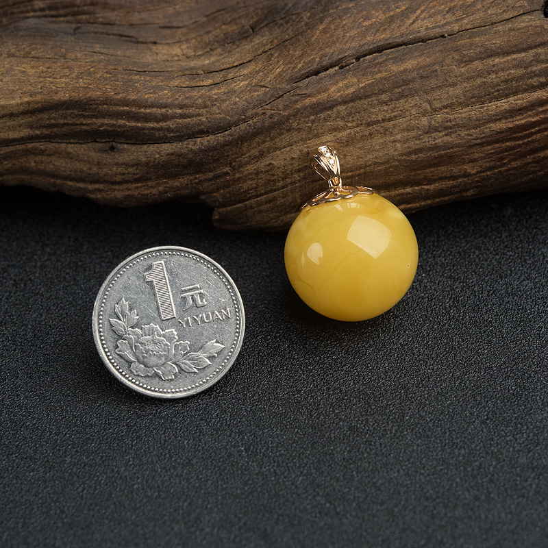 18K金镶鸡油黄蜜蜡圆珠吊坠-红掌柜