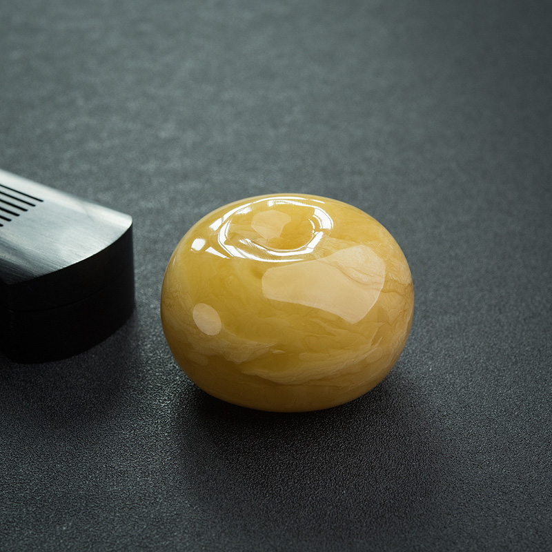 天然褐黄蜜蜡平安扣吊坠-红掌柜