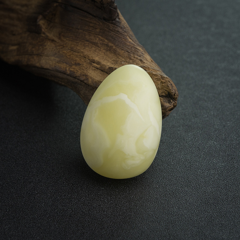 蜜蜡随形吊坠-红掌柜