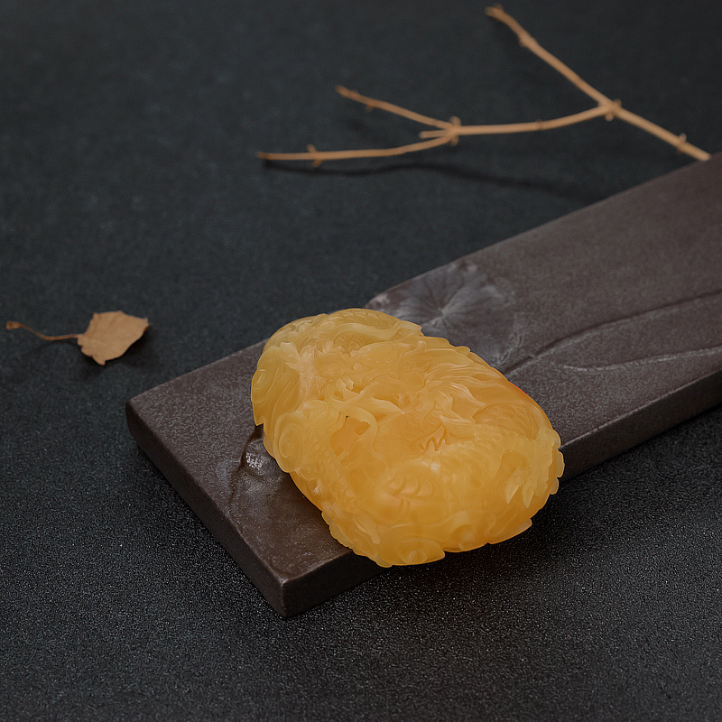 天然蜜蜡龙牌吊坠-红掌柜