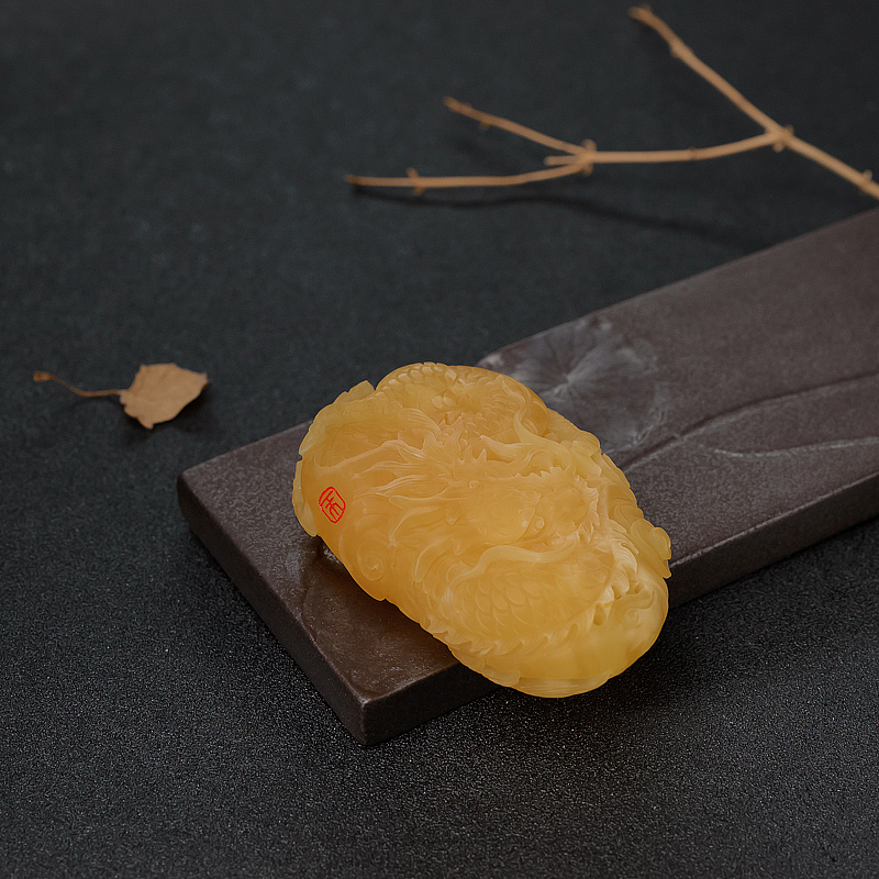 波罗的海蜜蜡龙牌吊坠-红掌柜