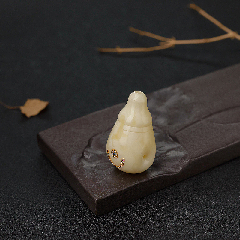 天然象牙白白蜜三通-红掌柜