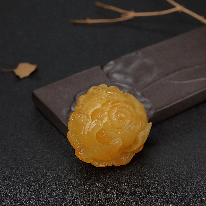 波罗的海鸡油黄蜜蜡牡丹花吊坠-红掌柜