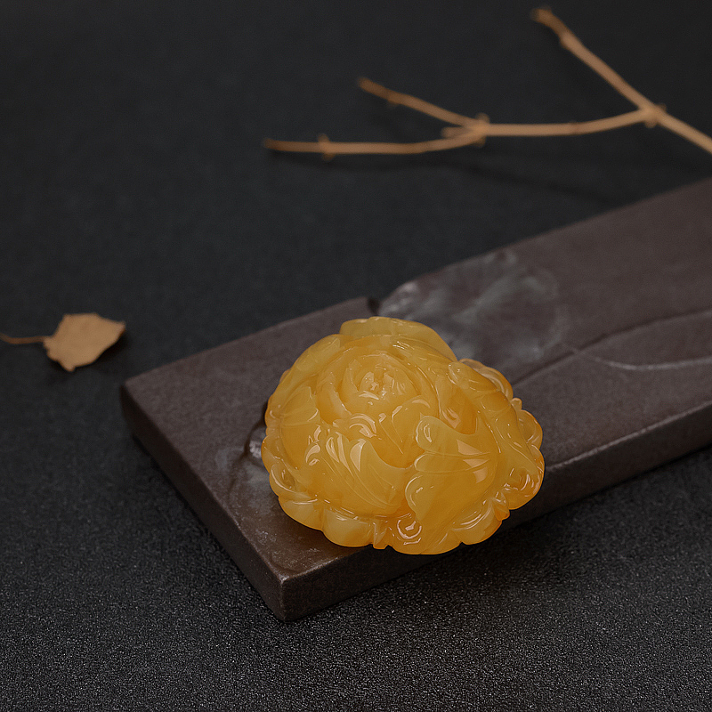 蜜蜡牡丹花吊坠-红掌柜