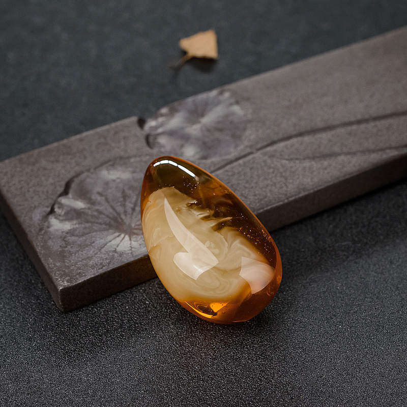 天然褐黄金绞蜜水滴吊坠-红掌柜
