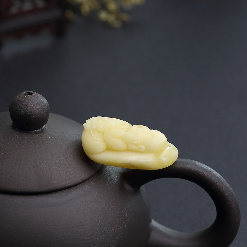 白蜜小沙弥吊坠-红掌柜