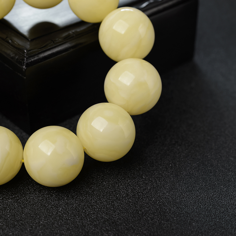 浅黄蜜蜡手串-红掌柜