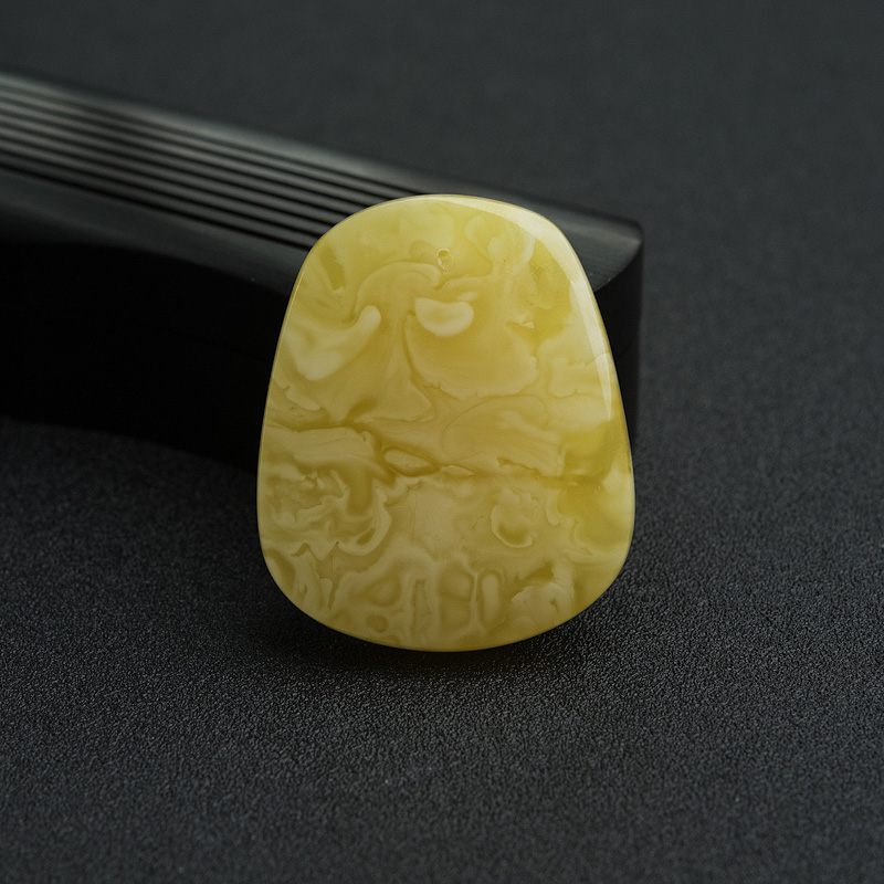 波罗的海天然蜜蜡随形吊坠-红掌柜