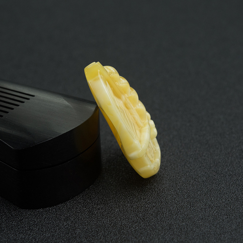 波罗的海天然白花蜜蜡吊坠-红掌柜