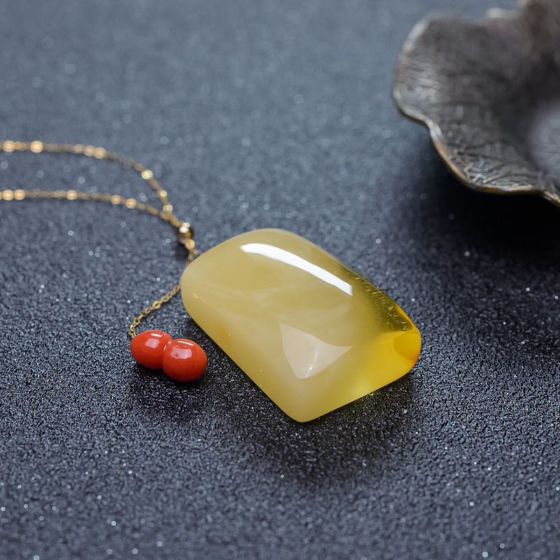 蜜蜡无事牌-红掌柜