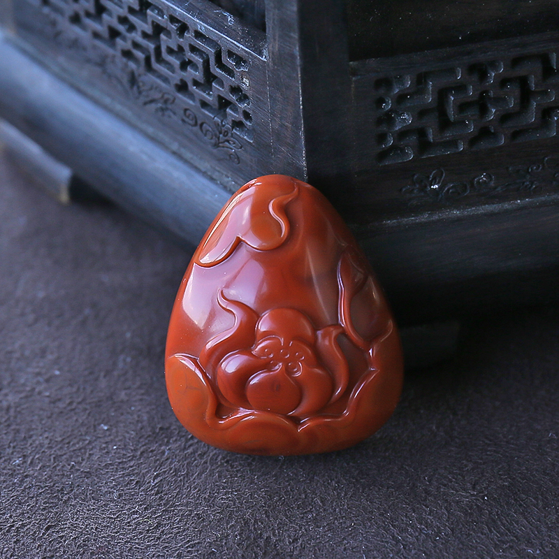 川料南红荷花吊坠-红掌柜