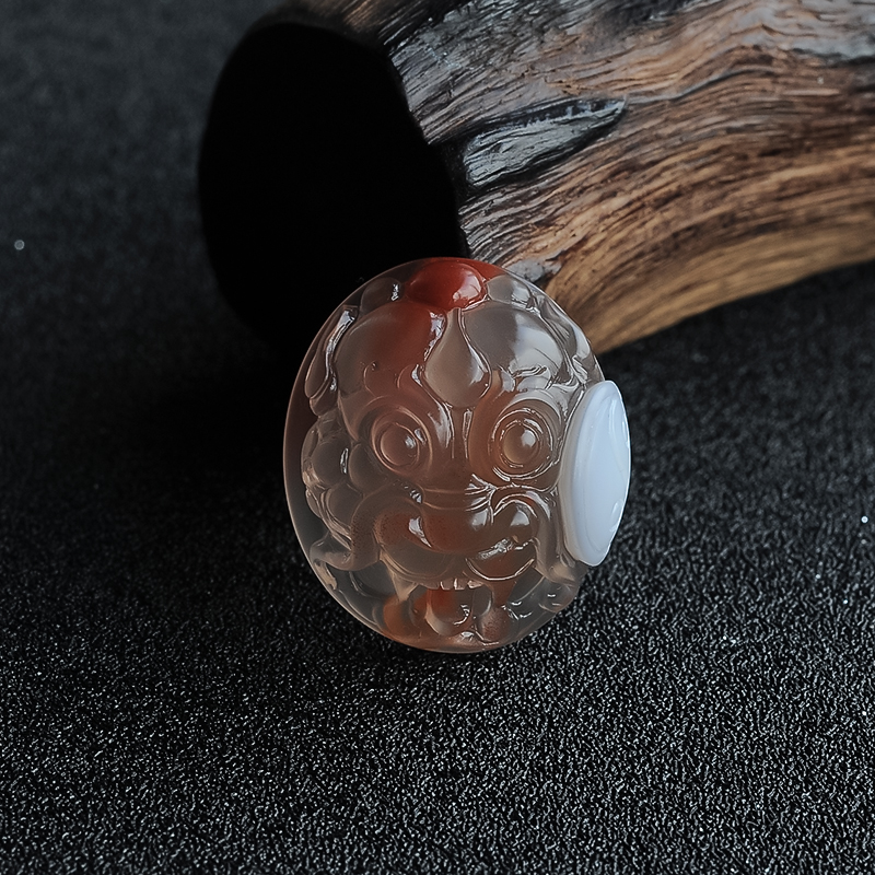 冰飘南红龙头八卦吊坠-红掌柜