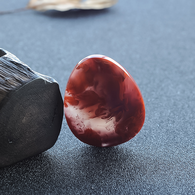 南红火焰纹随形挂坠-红掌柜