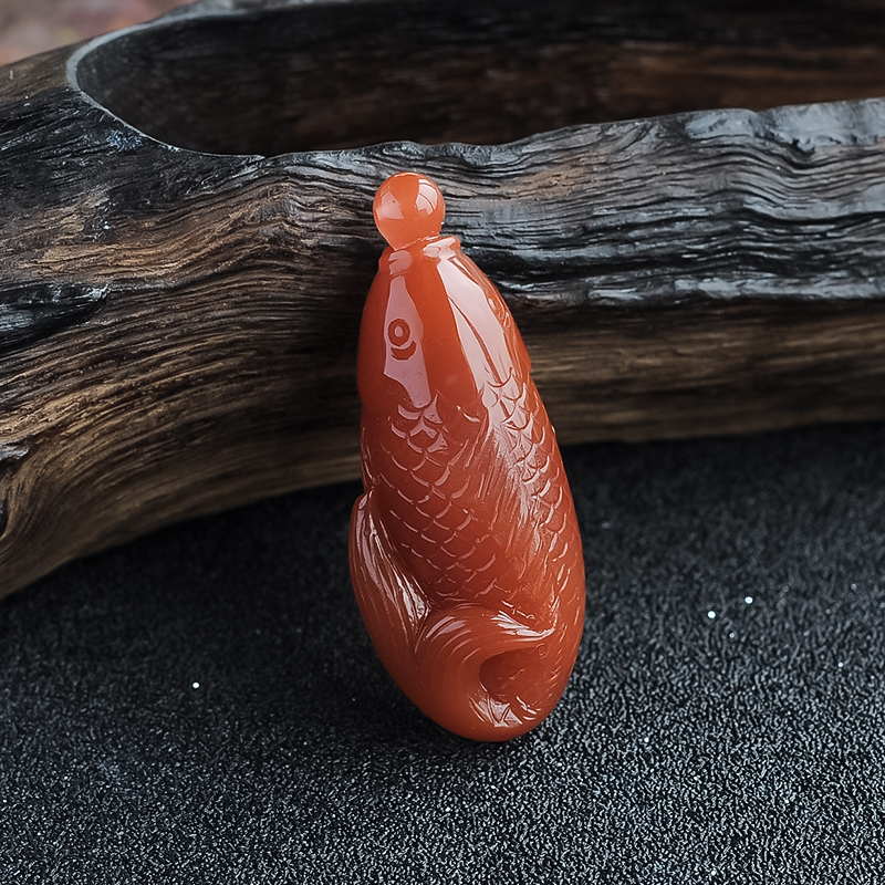 南红鲤鱼戏珠挂件-红掌柜
