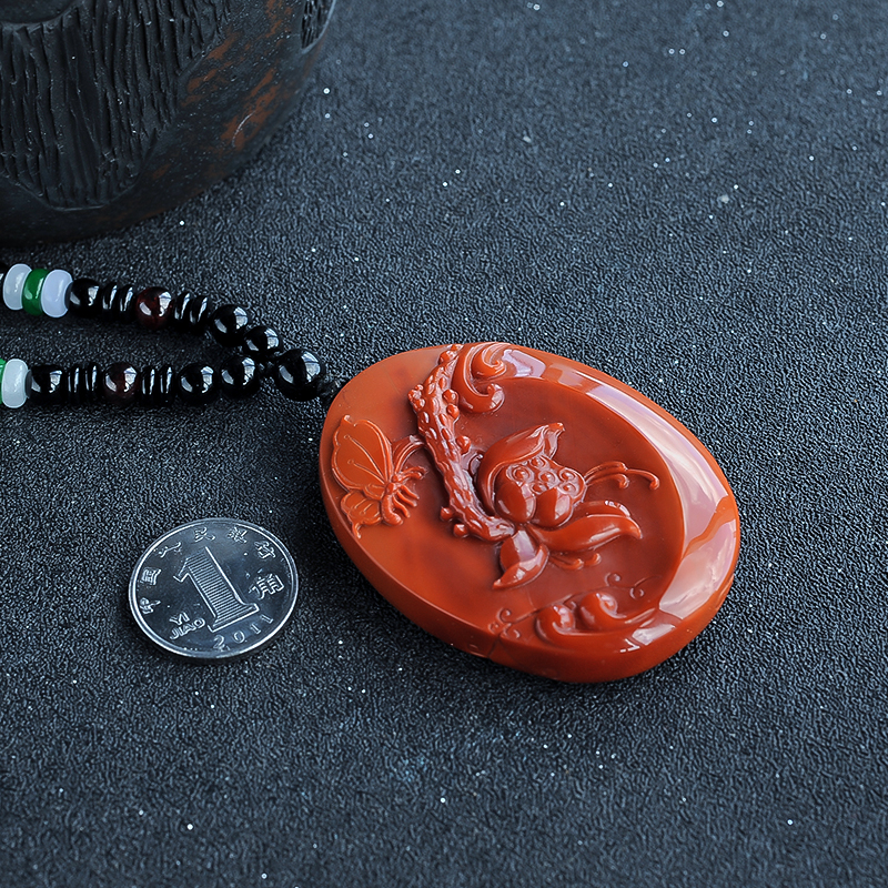 南红蝶恋花挂件-红掌柜