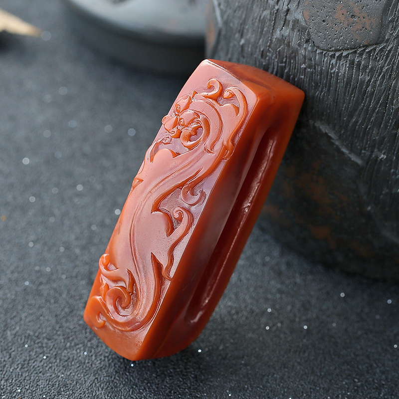 南红仿古龙腰牌 - 红掌柜珠宝