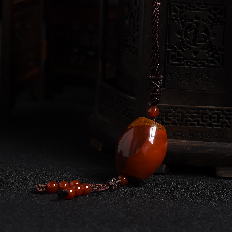 火焰纹南红桶珠吊坠-红掌柜