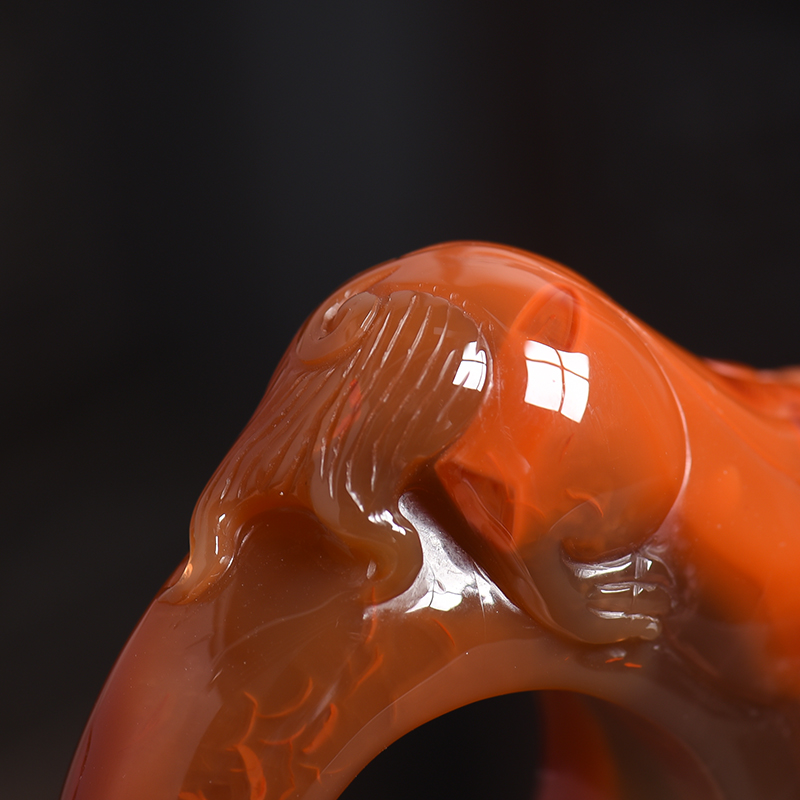 俏色南红瑞兽戒指-红掌柜