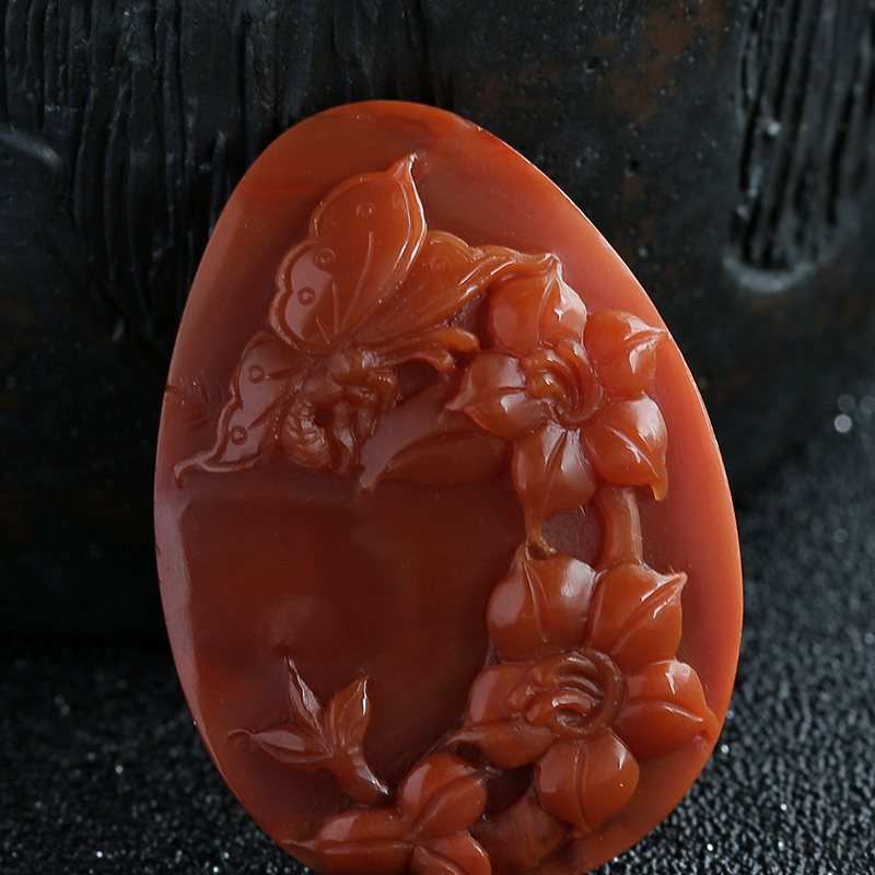 天然南红蝶恋花吊坠-红掌柜珠宝