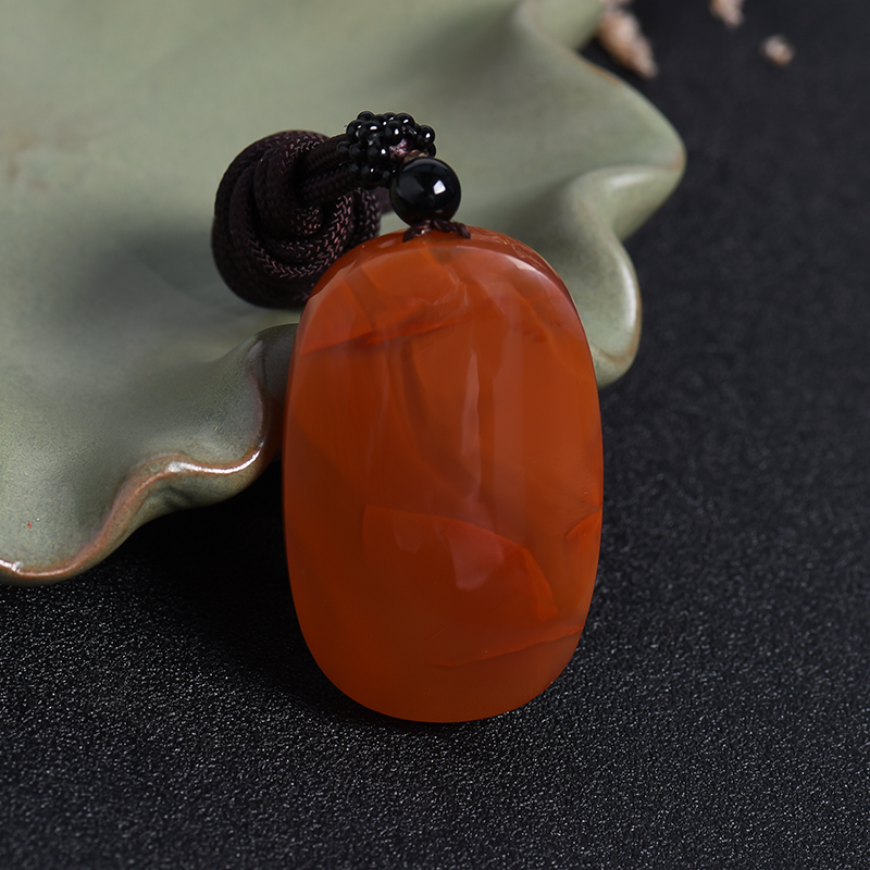 樱桃红南红吊坠-红掌柜