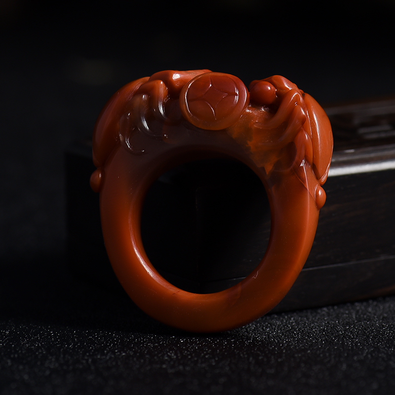 四川俏色南红知足常乐戒指 - 红掌柜