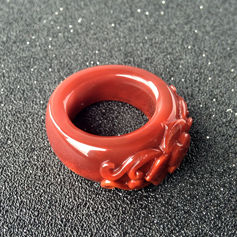 川料南红扳指-红掌柜珠宝