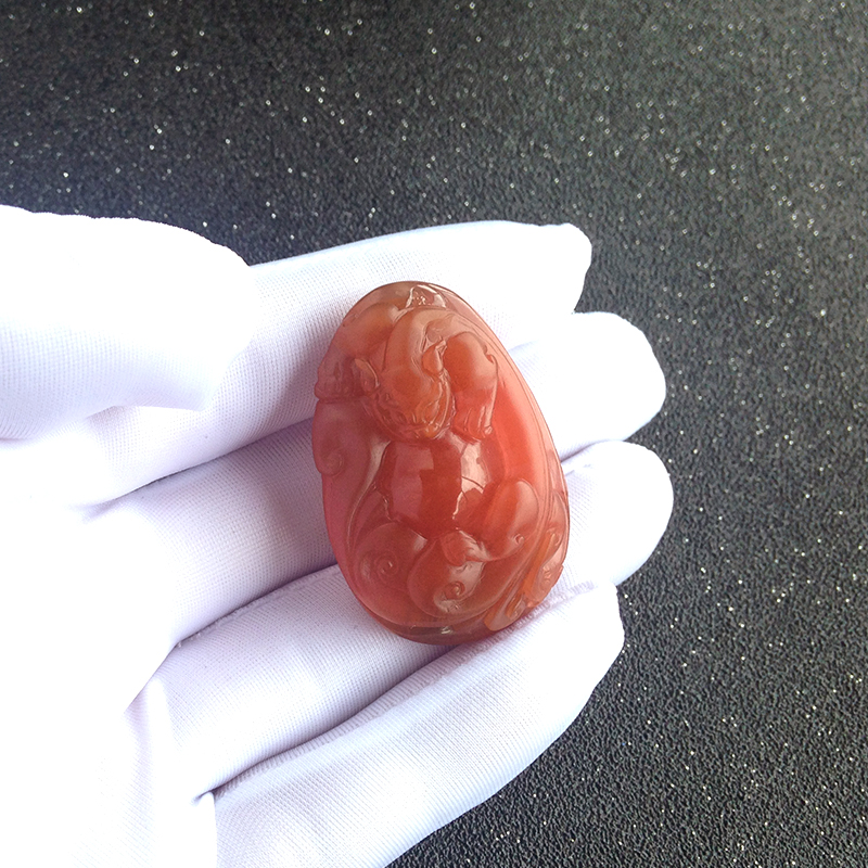 樱桃红南红瑞兽吊坠 - 红掌柜珠宝