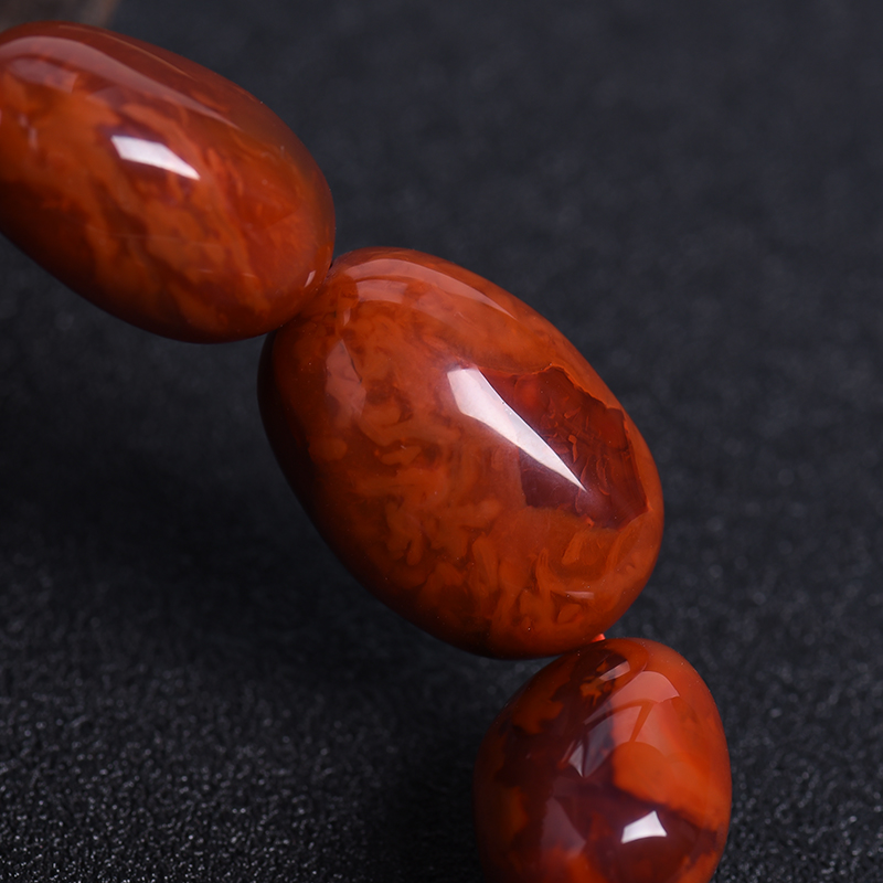 川料满肉南红随形手串-红掌柜