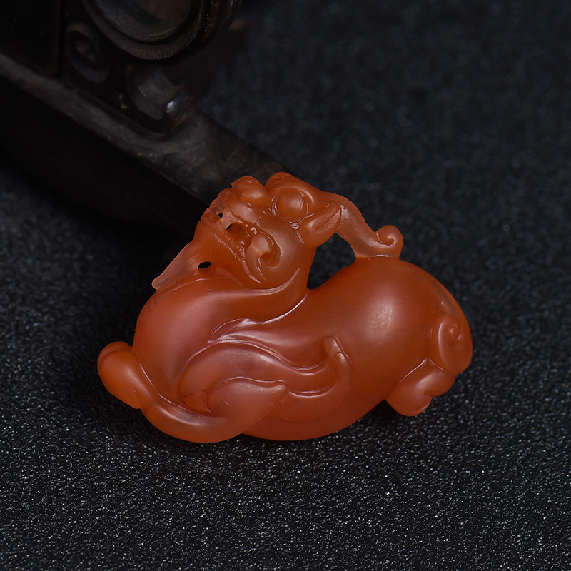 南红仿古瑞兽吊坠-红掌柜