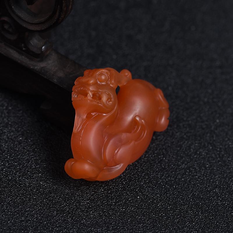 南红仿古瑞兽挂坠-红掌柜