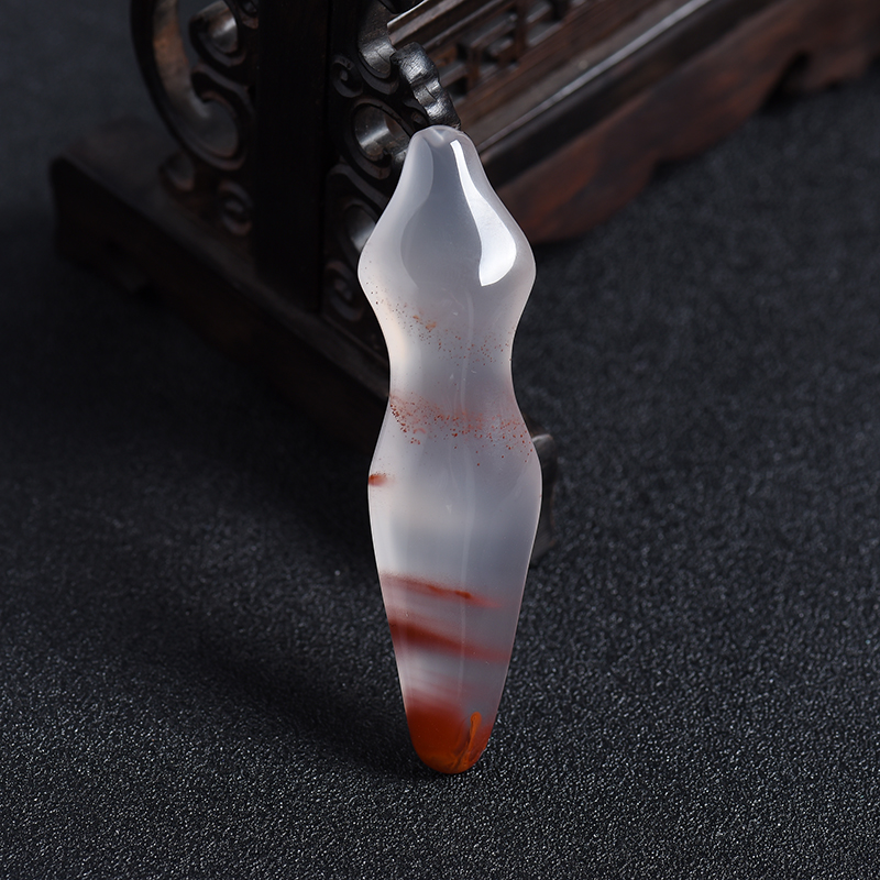 冰飘南红吊坠-红掌柜