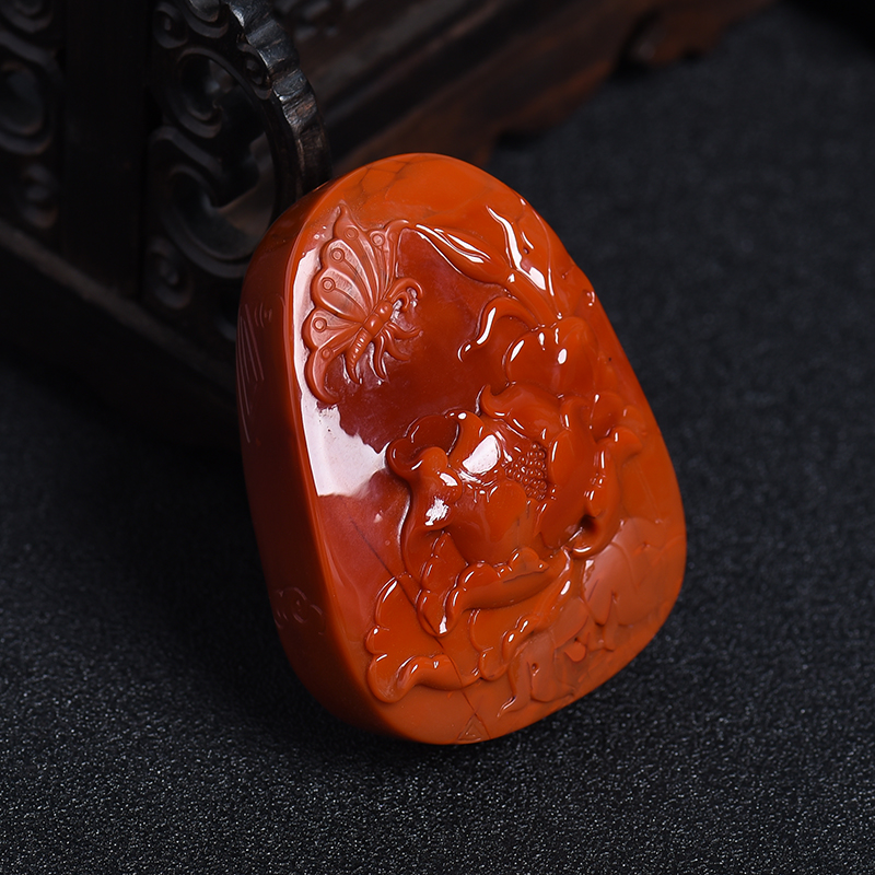 天然南红蝶恋花吊坠-红掌柜