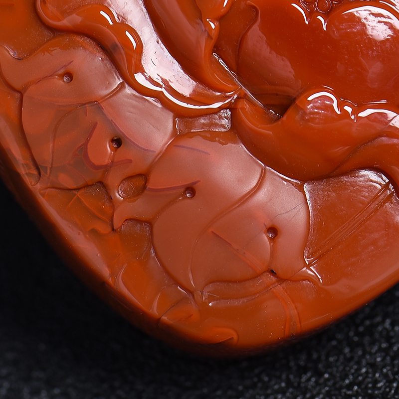 南红蝶恋花吊坠-红掌柜