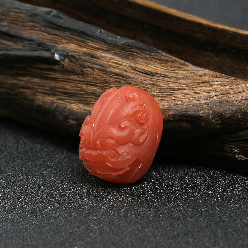 川料樱桃红南红兽头戒面-红掌柜