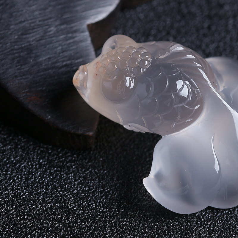 川料南红冰飘鱼吊坠-红掌柜珠宝