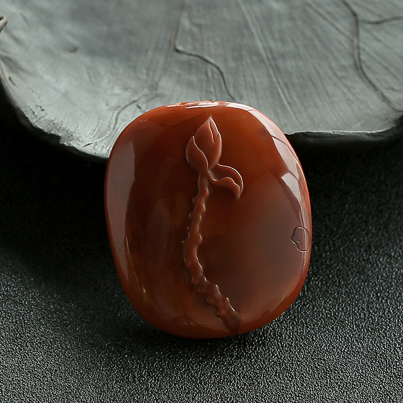 南红睡佛吊坠-红掌柜