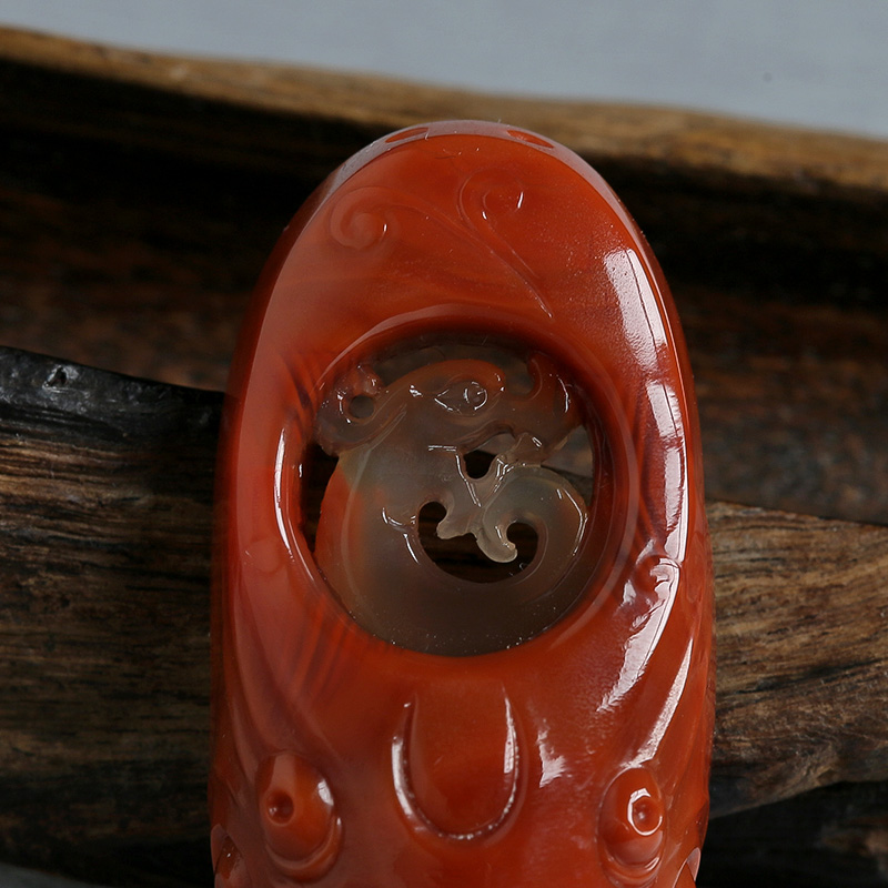 天然南红貔貅兽头吊坠-红掌柜