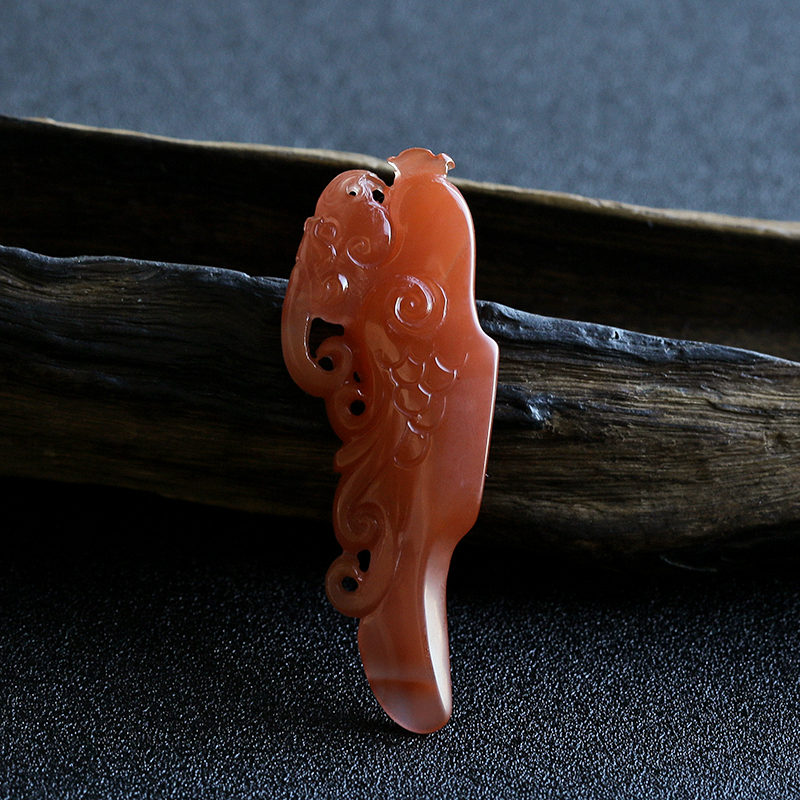 樱桃红南红仿古凤吊坠-红掌柜