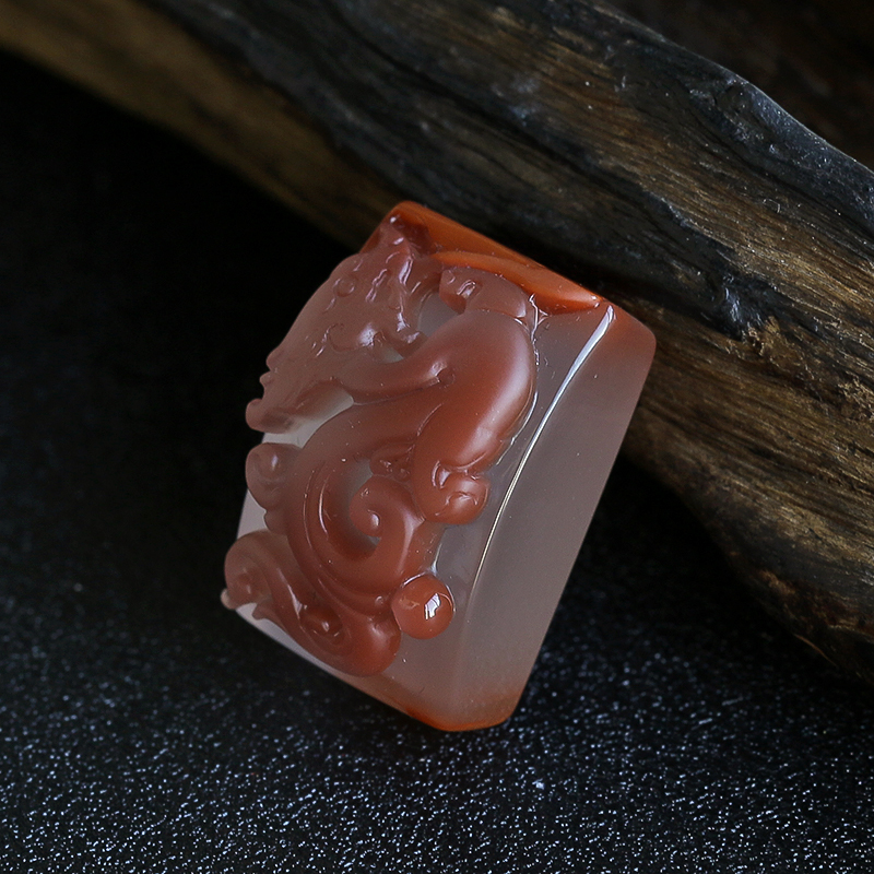 冰飘南红龙吊坠-红掌柜