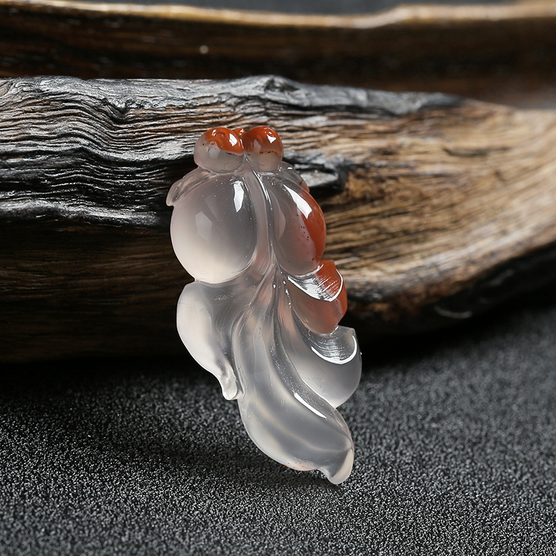 南红金鱼吊坠-红掌柜