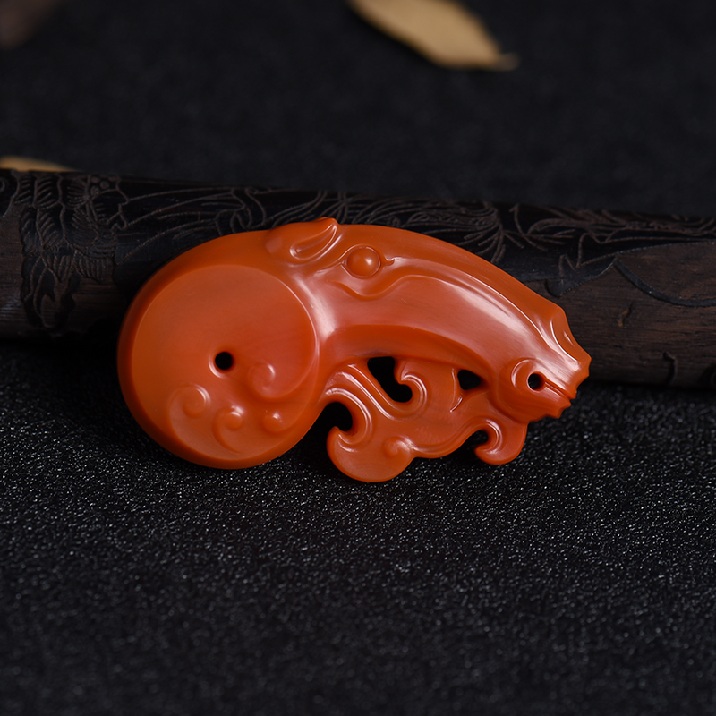 苏工川料柿子红南红马吊坠-红掌柜