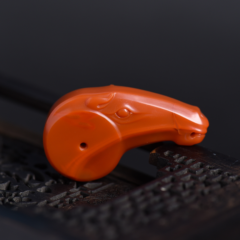 川料天然柿子红南红马吊坠-红掌柜