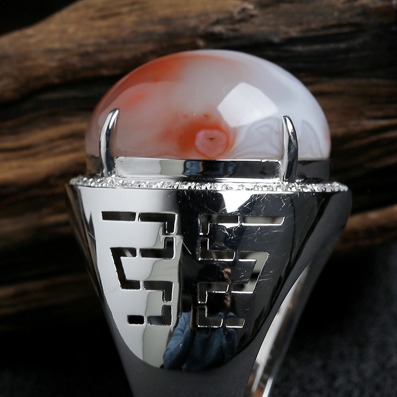 18K金镶钻红白料南红戒指-红掌柜