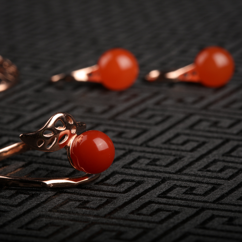 银镶樱桃红南红戒指耳钉吊坠三件套-红掌柜